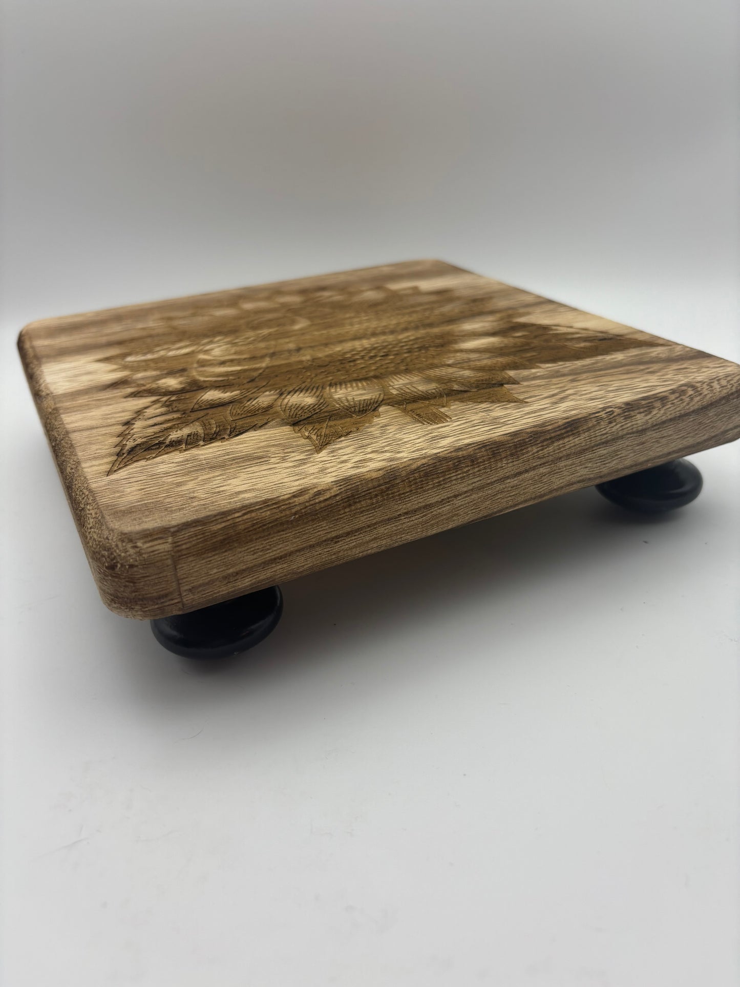 Plant stand or hot plate