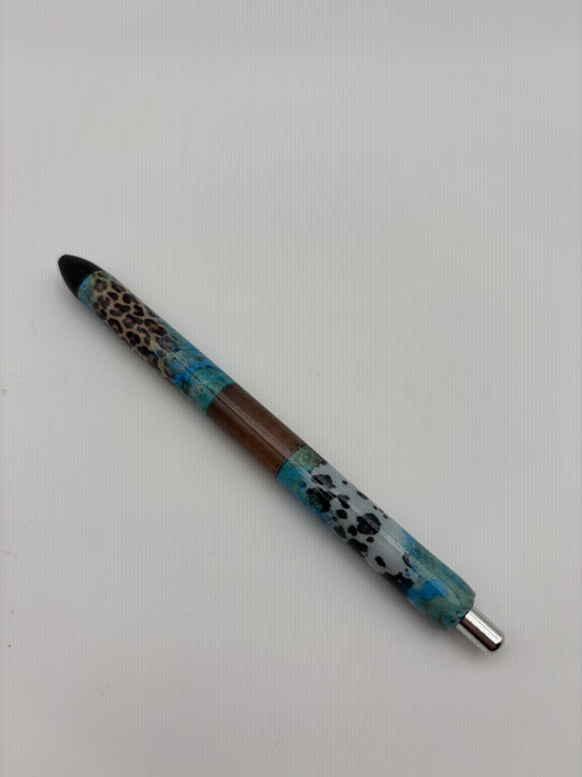 Cow and leopard spot pen