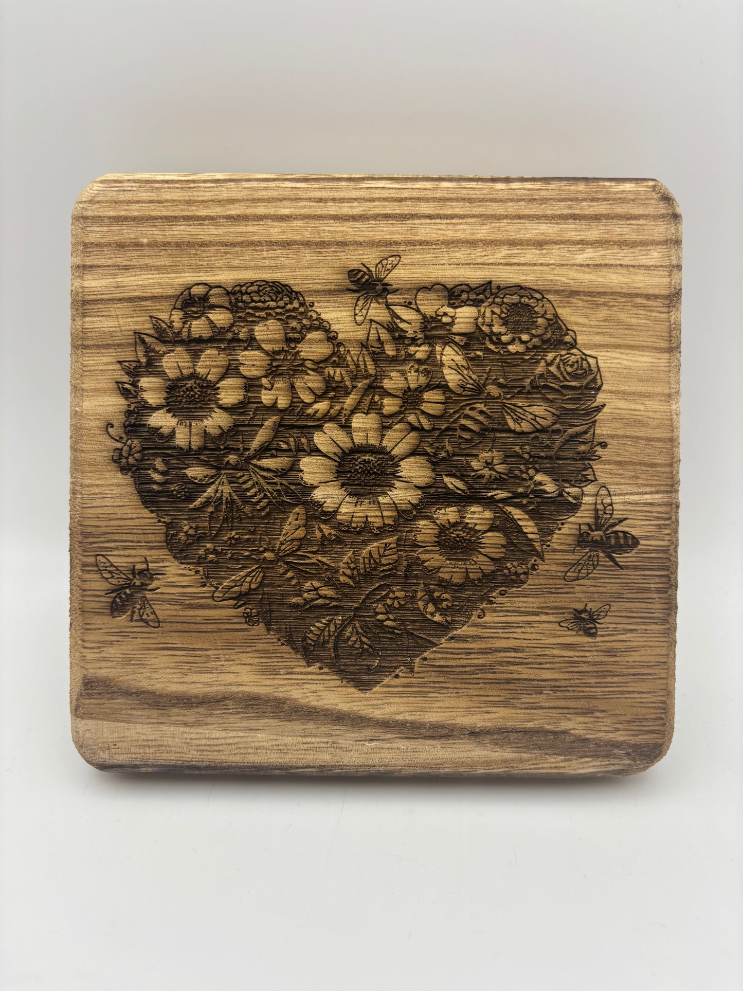 Decorative plant stand or hot plate￼