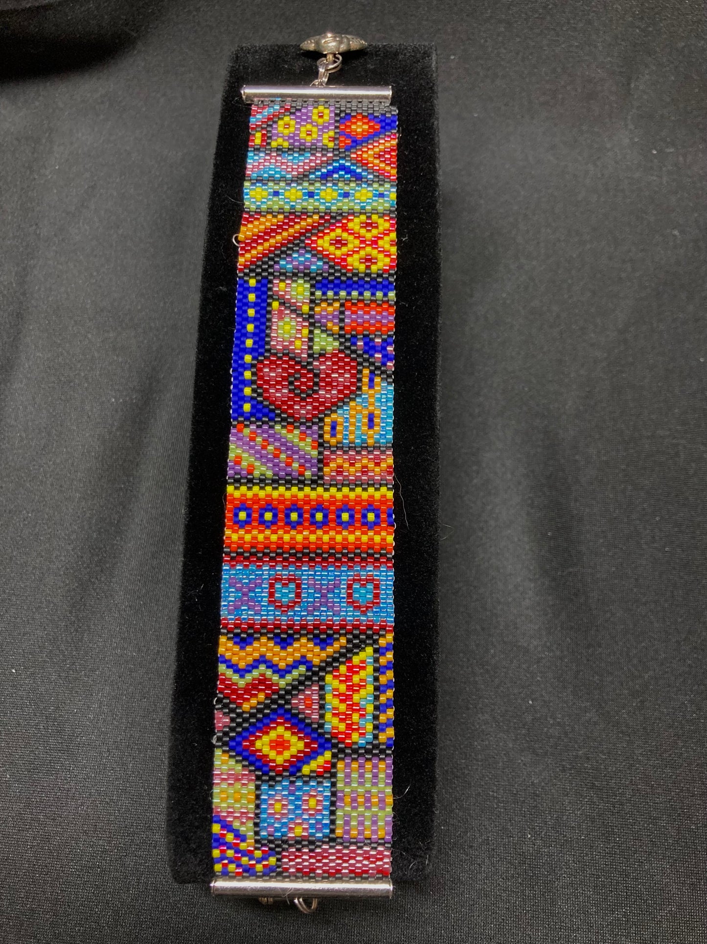 Quilt inspired beaded bracelet