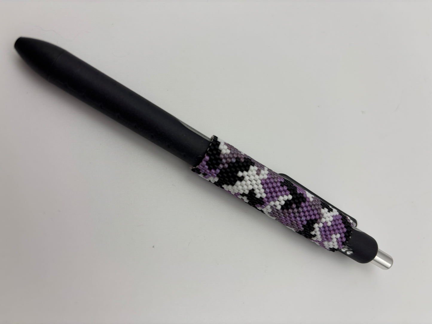 Beaded camo pen