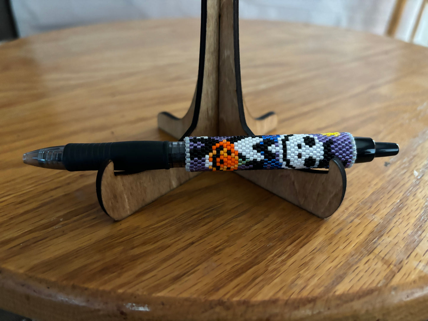 Jack Skelton beaded pen cover