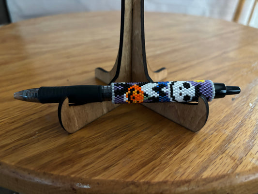 Jack Skelton beaded pen cover