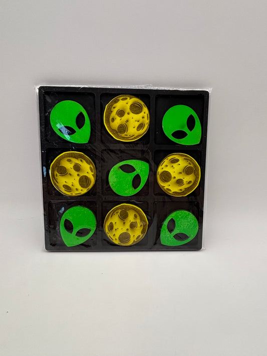 Alien tic tac toe board
