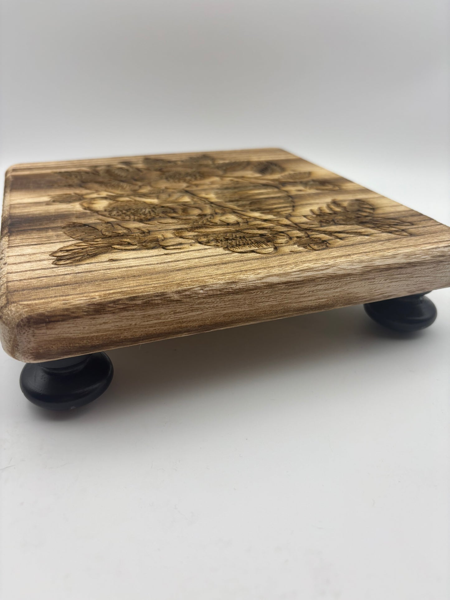 Decorative plant stands or hot plate￼